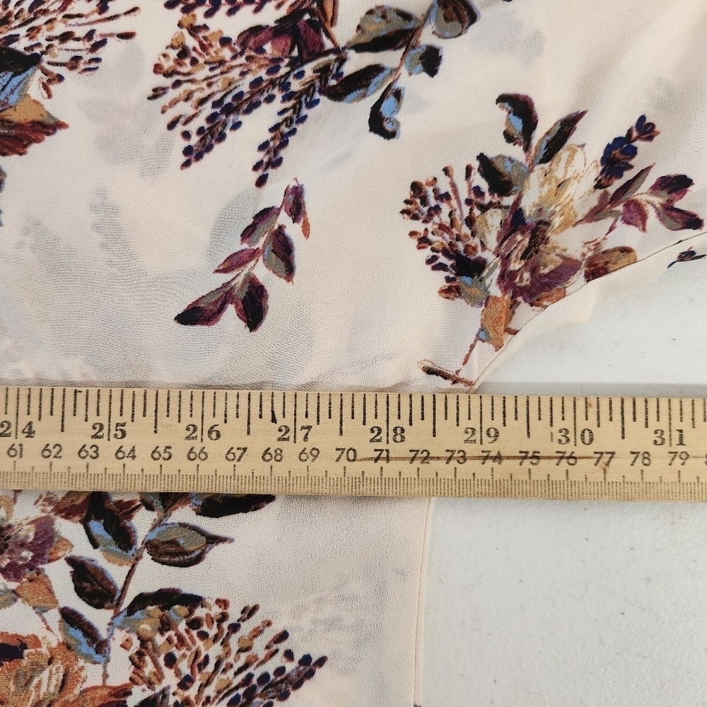 Andree by Unit flowy floral blouse size ML - Picture 7 of 10